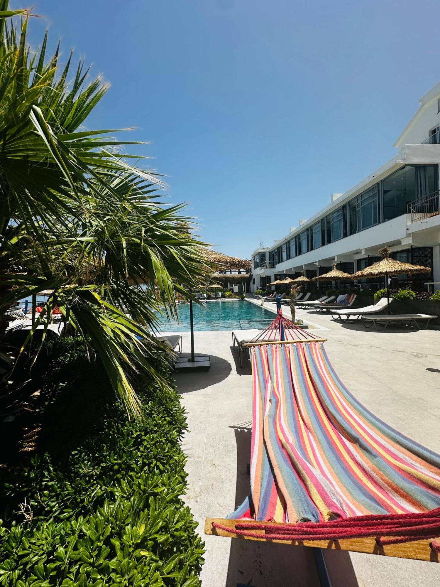 Manolya Hotel Lapithos  Luaran gambar