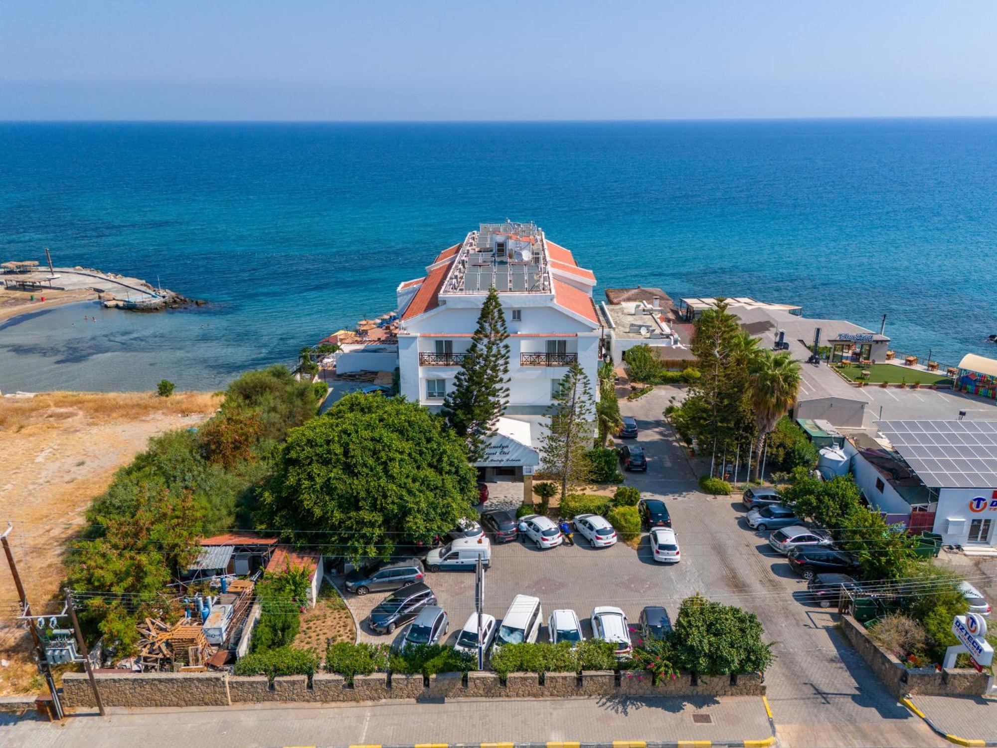 Manolya Hotel Lapithos  Luaran gambar