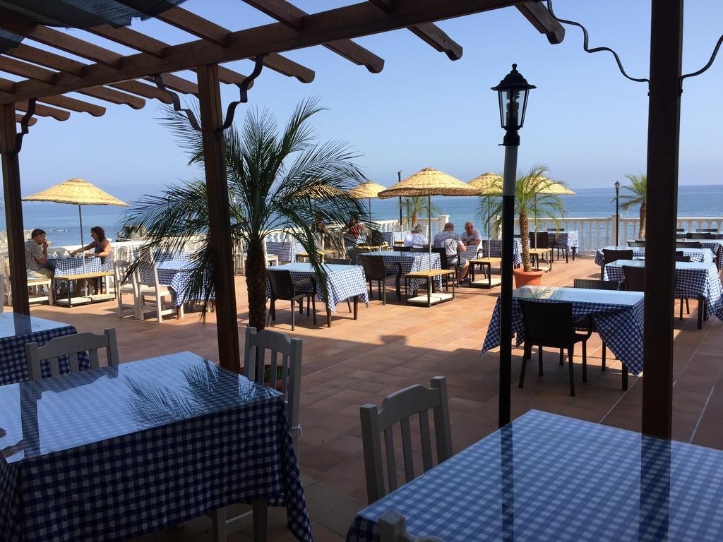 Manolya Hotel Lapithos  Luaran gambar